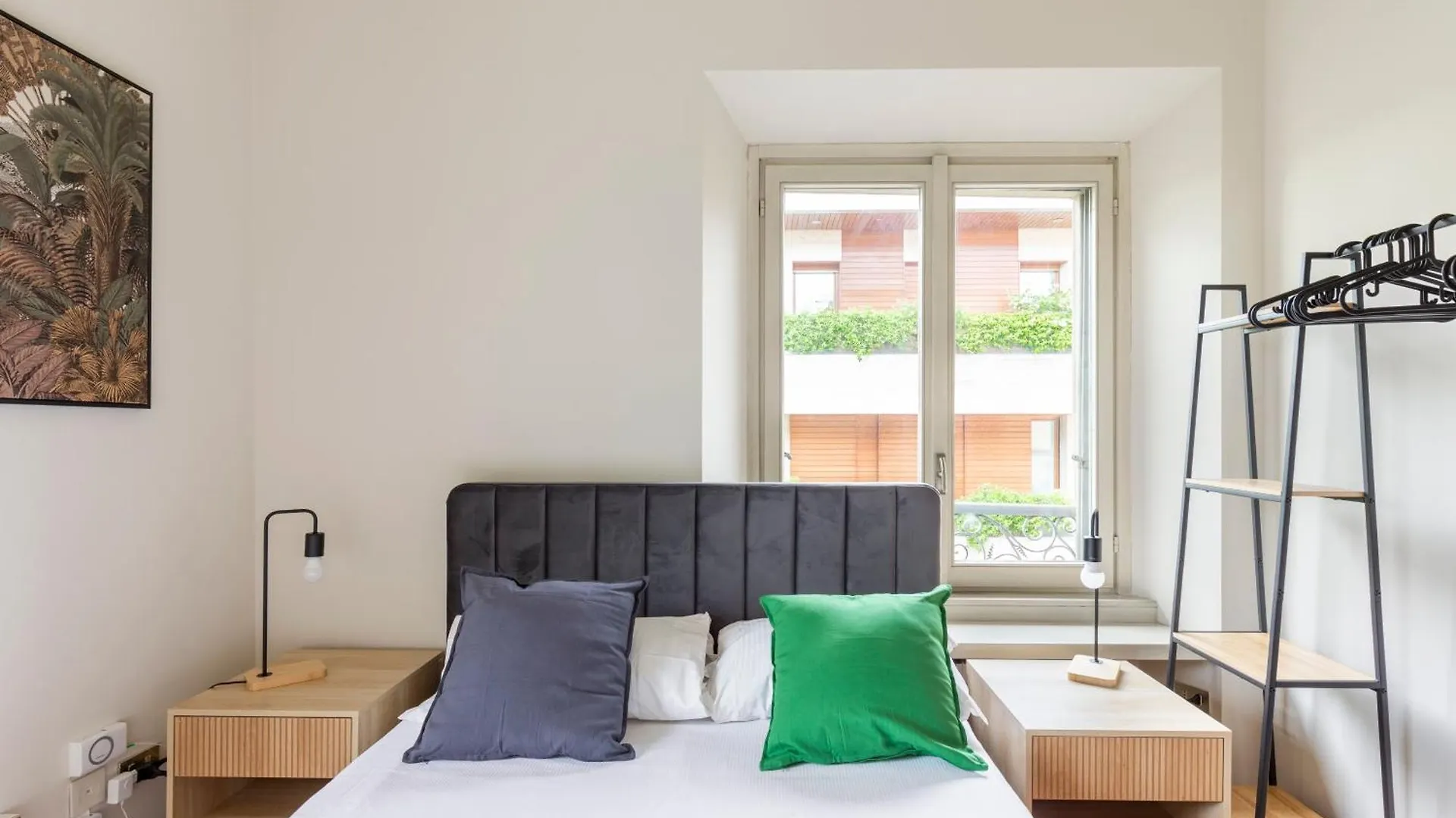 Apartment Dreamynest Tricolore - Metro Blu Duomo A 10 Min Milan Italy